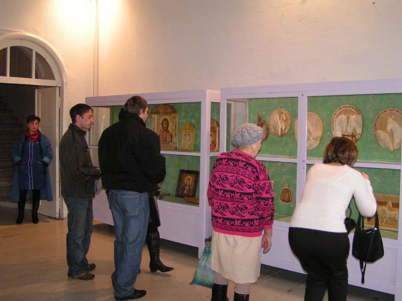 ����������